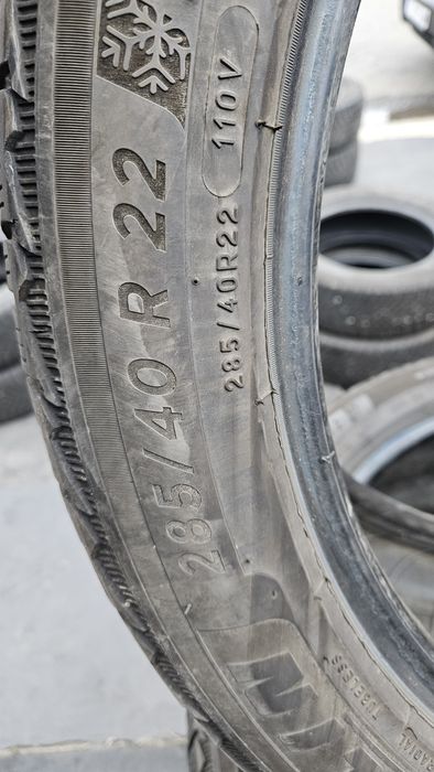 2бр гуми 285 40 22 дот 20 мишелин