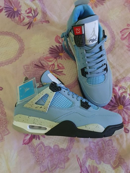 Jordan 4 University blue 43