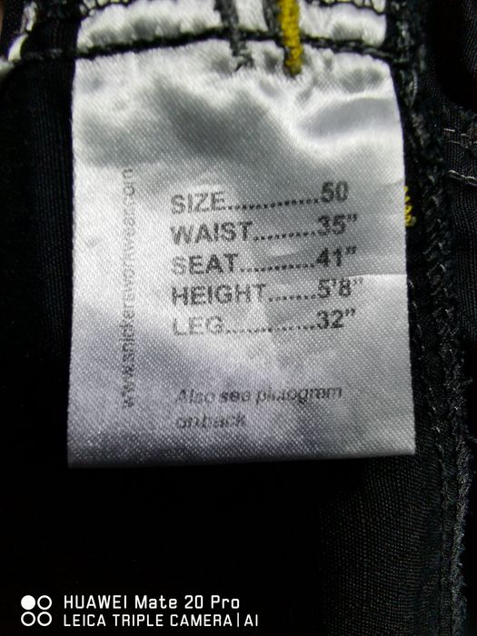 Snickers номер 50, модел 3023.