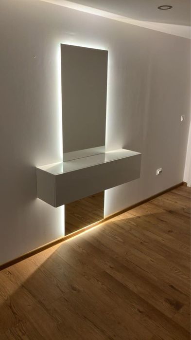 Поръчково огледало