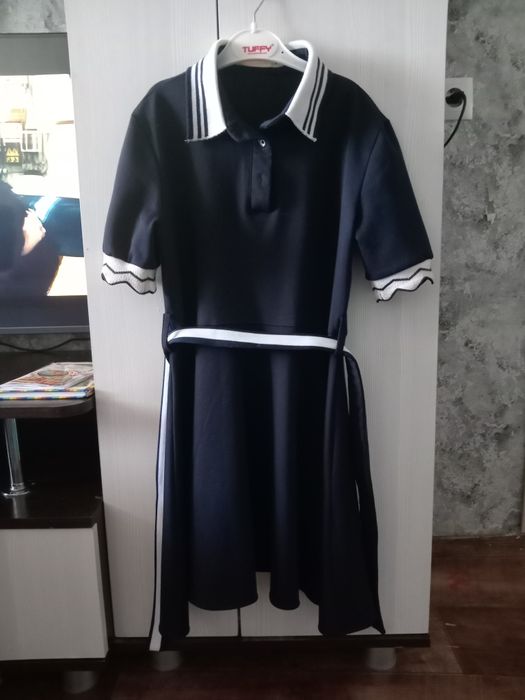 Продам детскую форму 8.9 лет