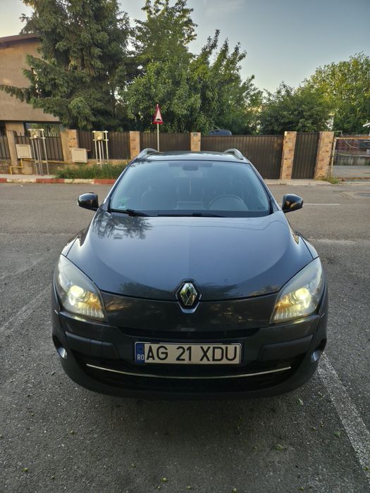 Vând megane 3 2011, 1.4 tce cu gpl, avariat