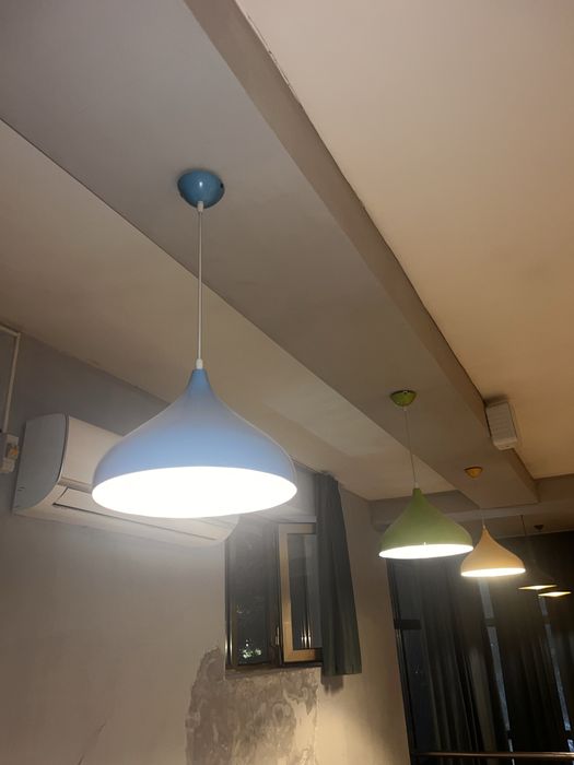 Продается люстры