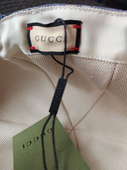 Шапки с козирка Gucci
