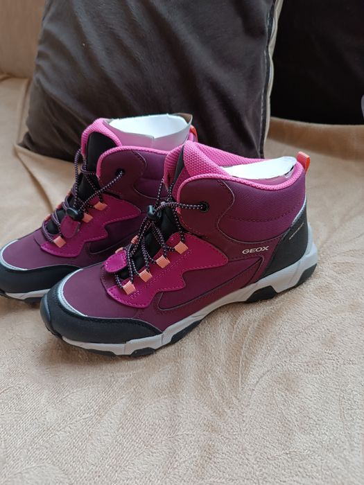 Ново Geox  непромокаеми 38 номер