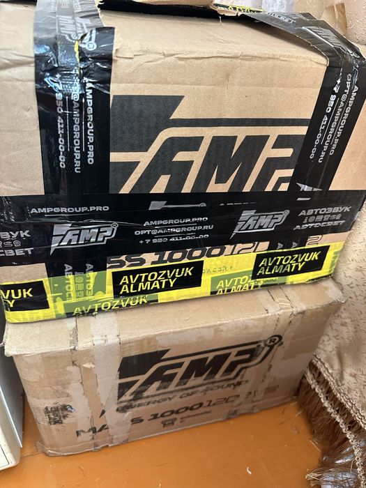 Продам два саббуфнра AMP 500 12D2