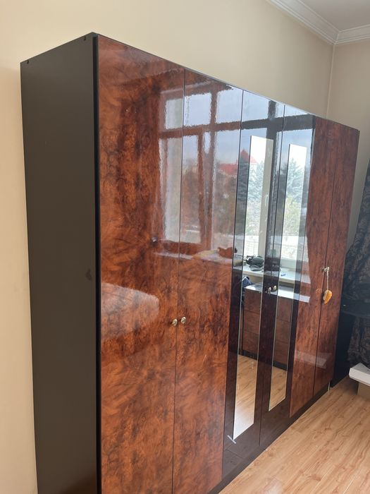 Спальный шкаф для одежды