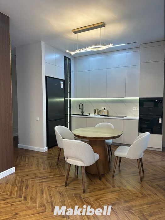 Укладка ламината кварцвинила