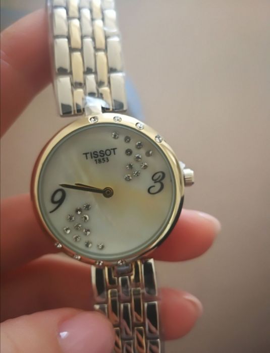 Продаются новые часы