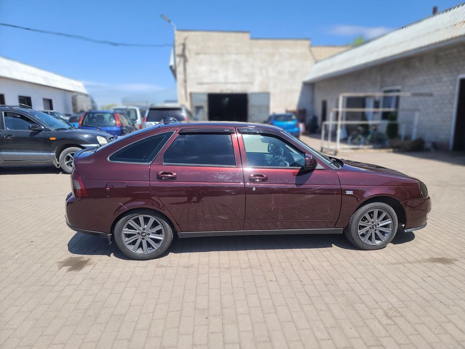 Автомобиль лада приора