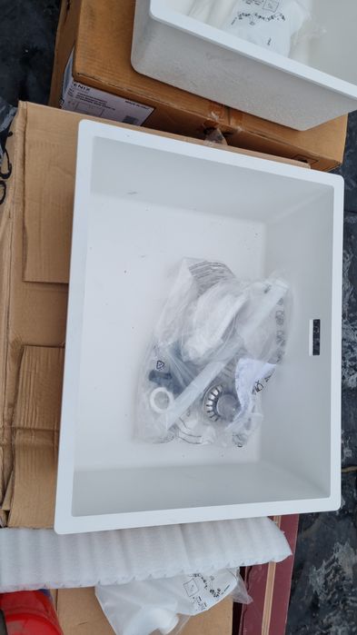 Chiuveta bucatarie din fenix sub blat