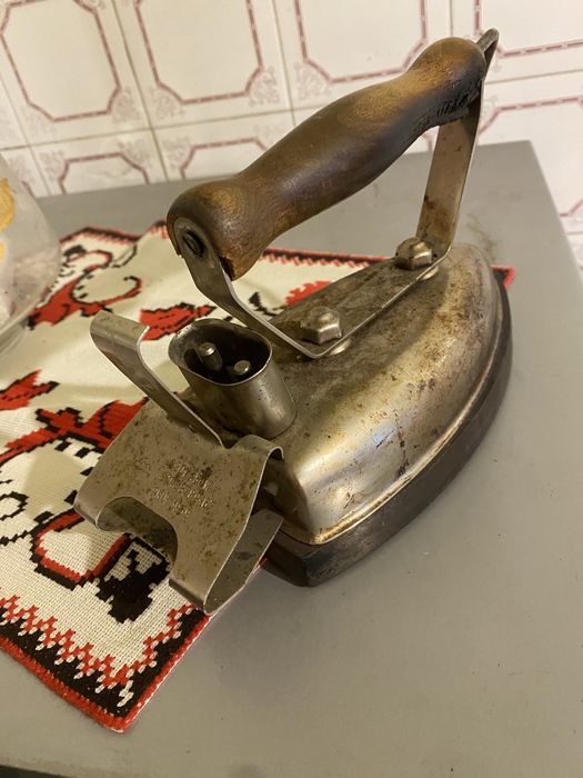 Vand obiecte anticariat