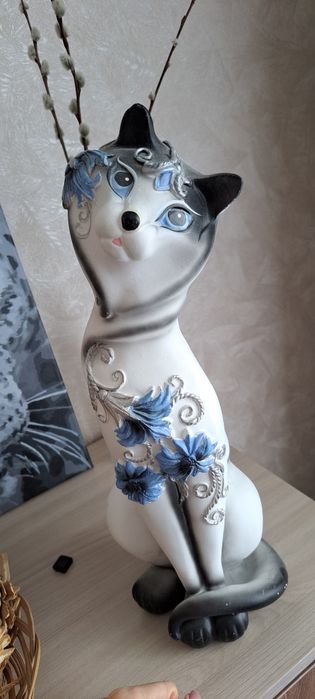 Продам статуэтку кошки