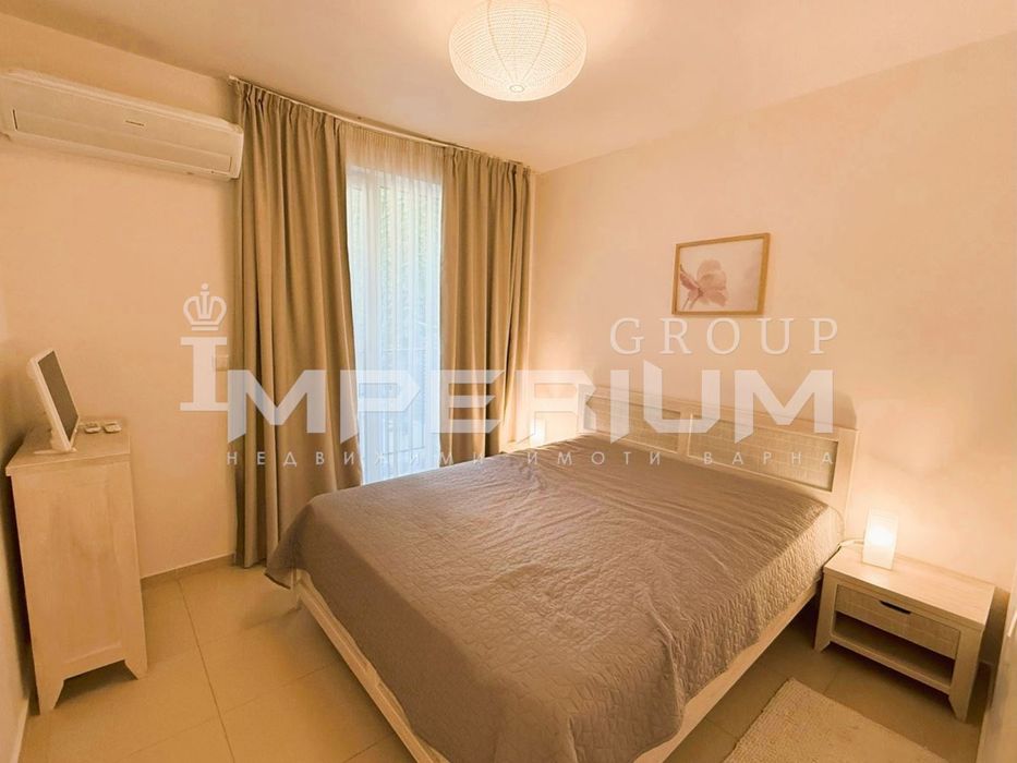 Дава се под наем Тристаен апартамент в Варна, Център - 95 кв.м за 997.05 € - Снимка #3