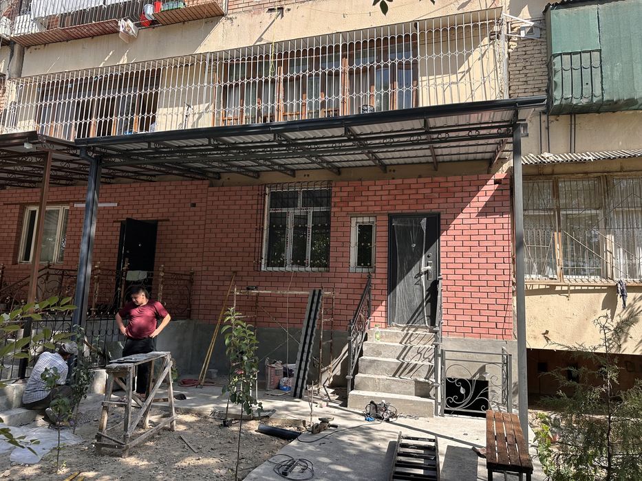 Навес Naves Ясаймиз