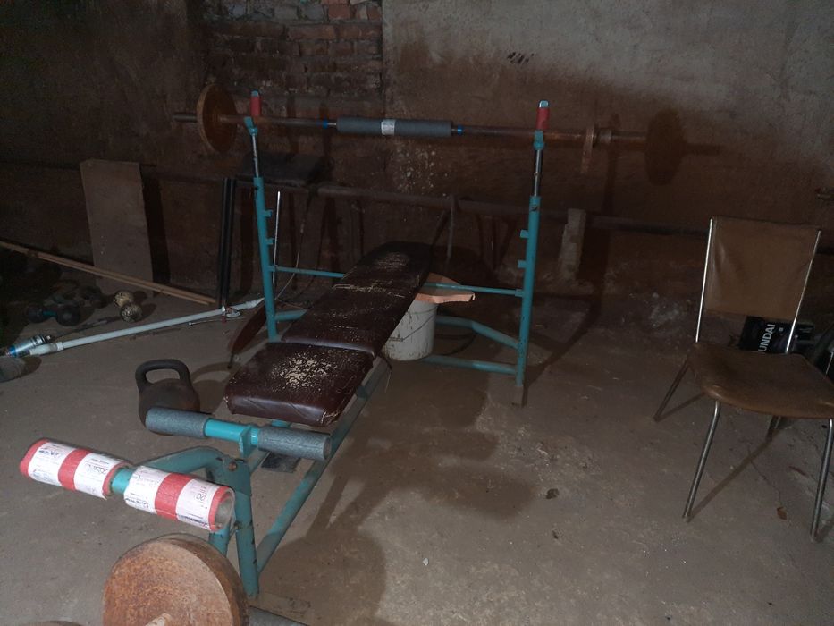 Штанга с лижаком блинами.