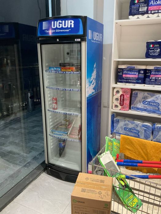 ugur холодильник витринный