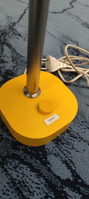 Настольная лампа винтаж в новым состоянии год выпуска 1991 год