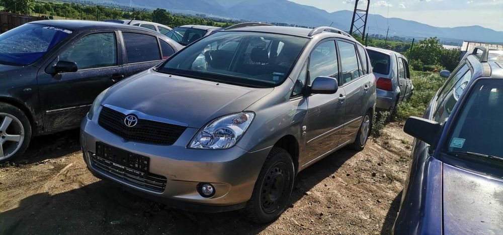 Тойота Корола Версо