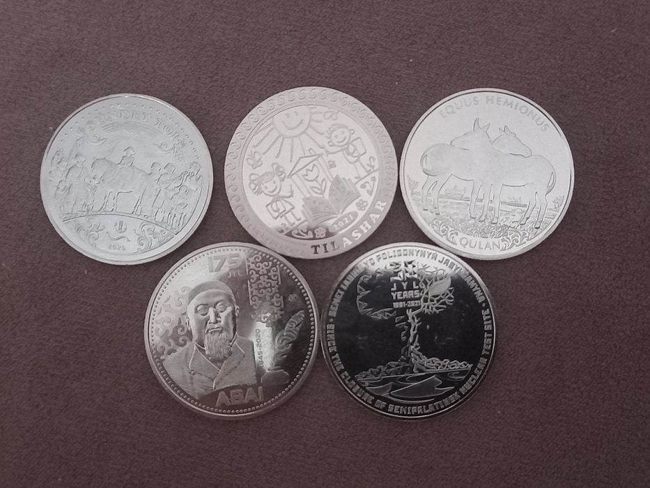 Продам монеты 500