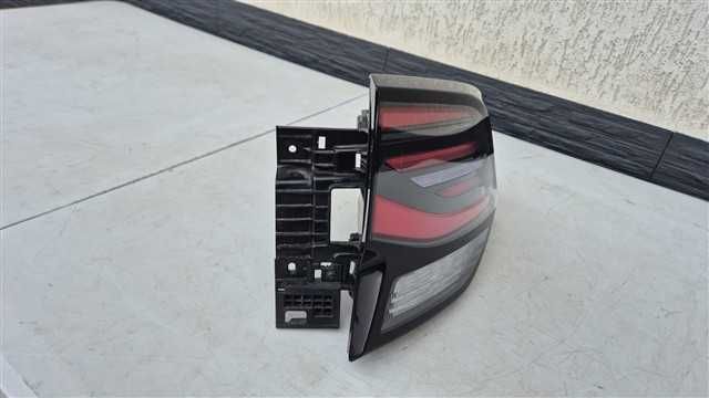 Stop Lampa dreapta pe aripa Kia Sportage 5 NQ5 GT-Line cod 92402R2100