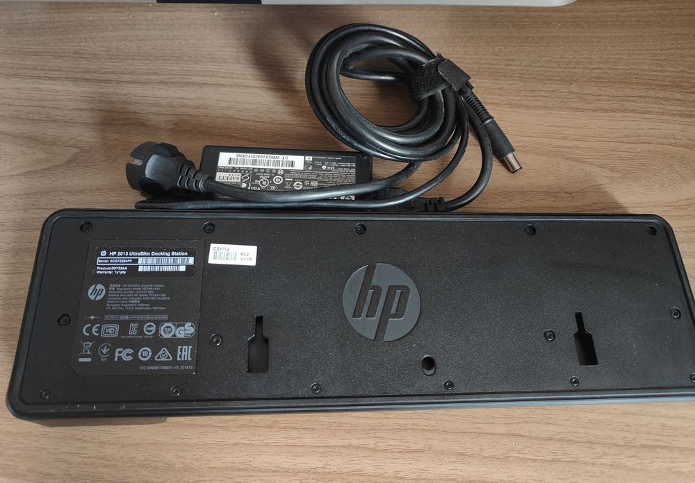 Docking Station HP UltraSlim cu încărcător 65 W sau 45 W