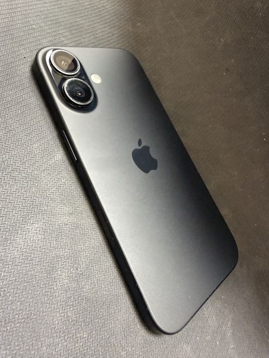 iPhone 16 128gb / 100% battery, в гаранция