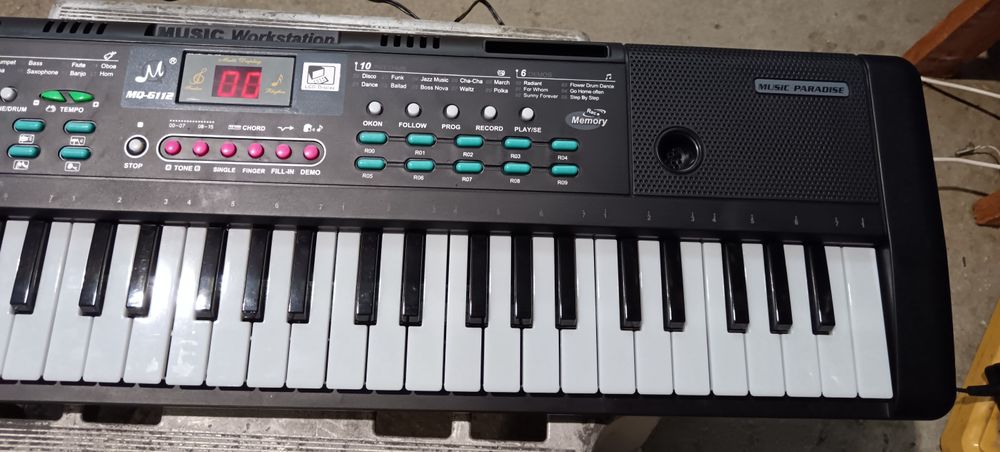 Orga, clapa, sintetizator