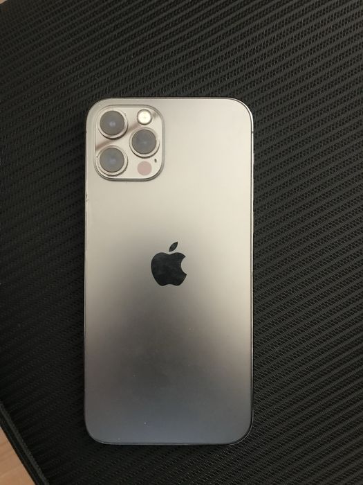 Iphone 12pro в хорошем состоянии
