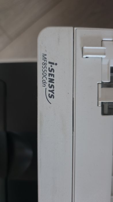 Canon  MF8550cdn defecta ( pentru piese )