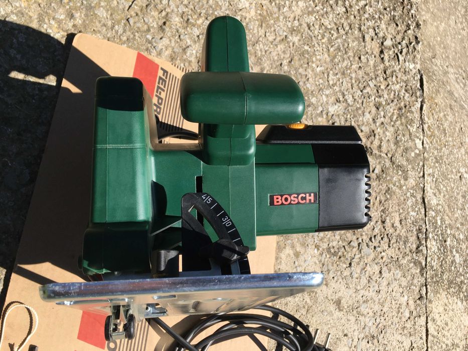 настолен циркуляр Bosch, със стойка Bosch