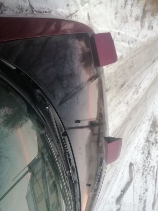 Продам  Мазду 323 надёжное авто