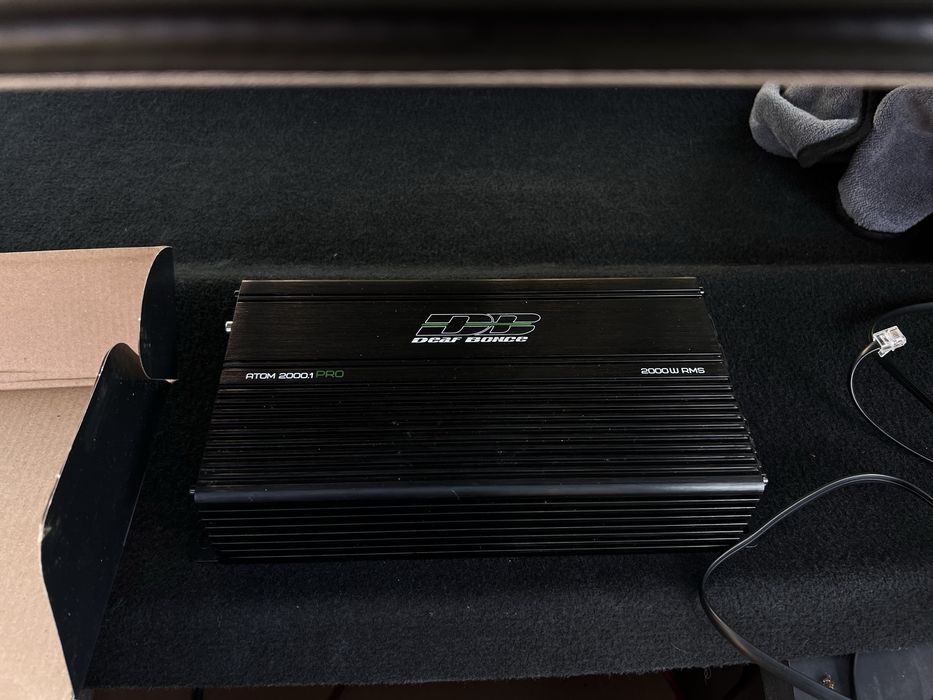 Vând amplificator (stație bass) DB 2000.1pro