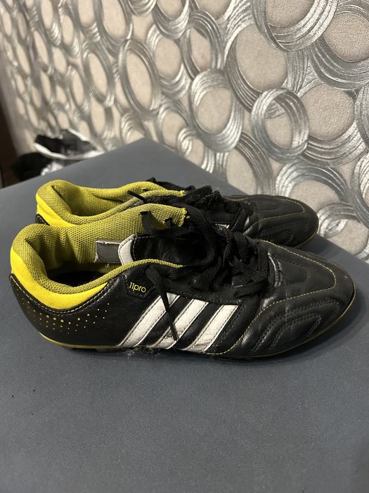 Бутсы кожанные adidas