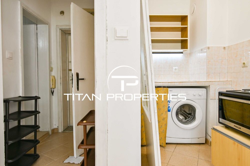 Дава се под наем Двустаен апартамент в София, Център - 40 кв.м за 407.49 € - Снимка #4