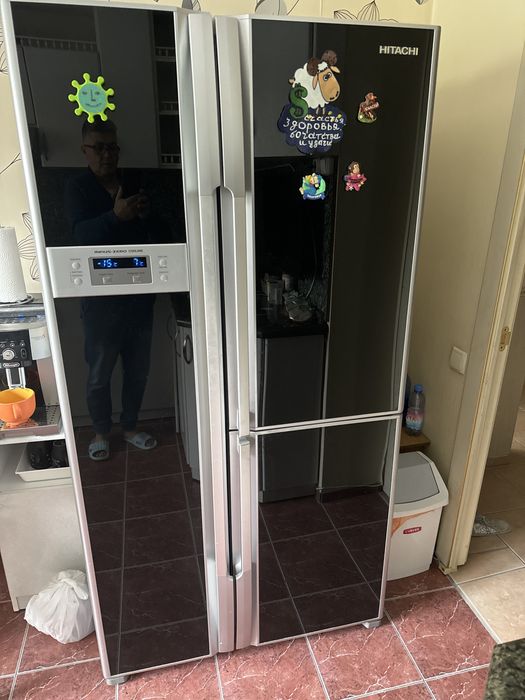 Холодильник HITACHI