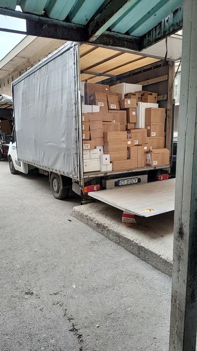 Transport și manipulare marfa cu lift și liza mutari debarasari mobila