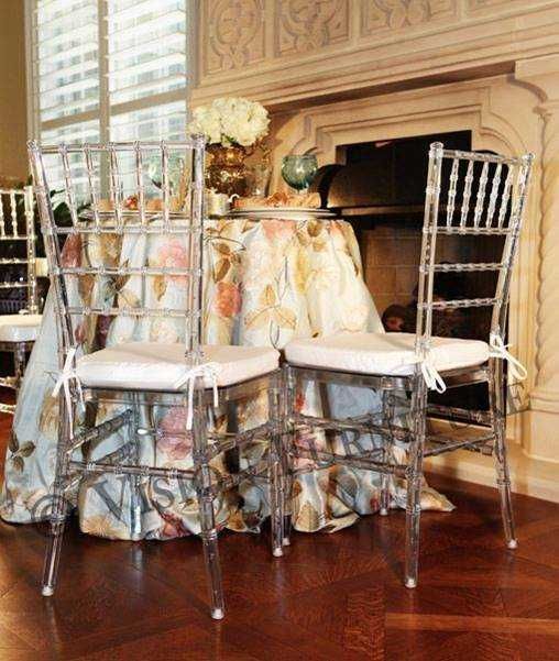 PROMOTIE_in limita stocului disponibil  Scaune  CHIAVARI transparente