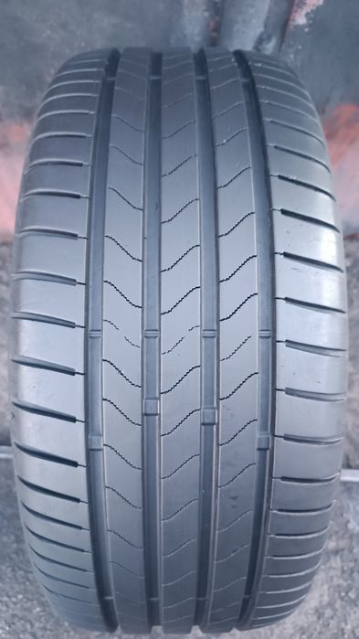 225/45/17 Bridgestone Дот 1723