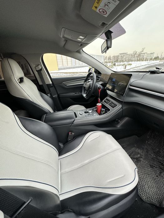 BYD chazor 2024 Qora 1Pozitsiya