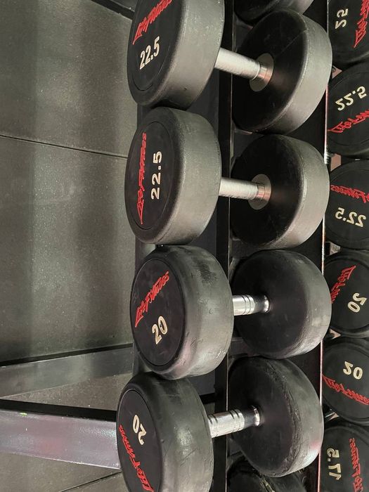 Продаётся гантели разные весов