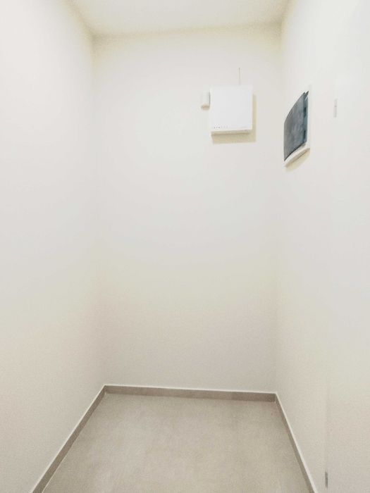 Дава се под наем Офис в Перник, Изток - 120 кв.м за 960 € - Снимка #3