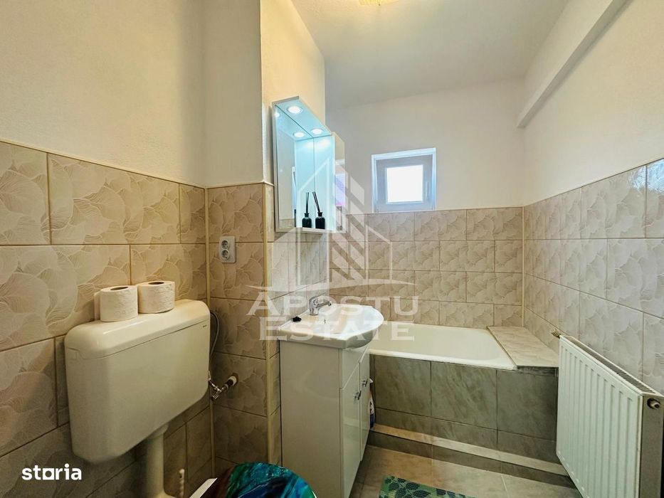 Apartament 2 camera zona Micalaca loc de parcare inclus