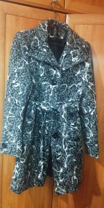 Пальто женское срочно продам