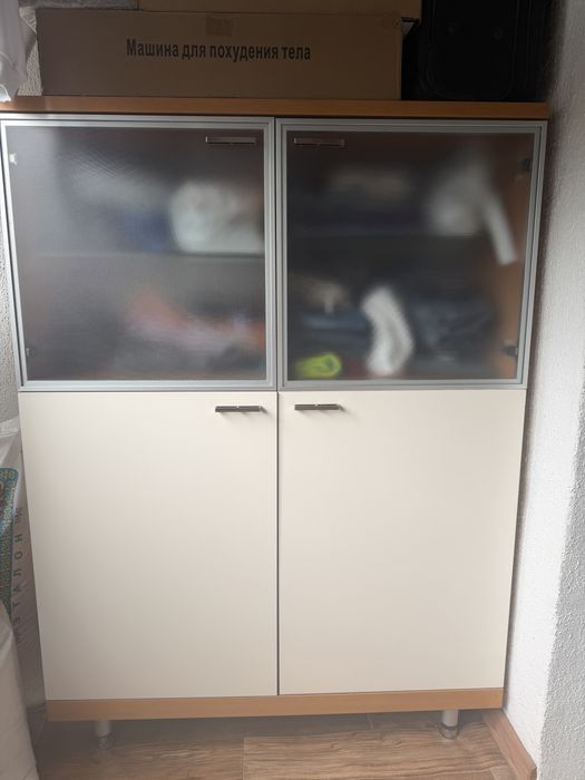 Продам шкаф с полками