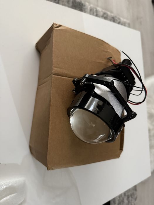 Bi-LED Проекторни Фарове 3.0” – Къси + Дълги H4/H7