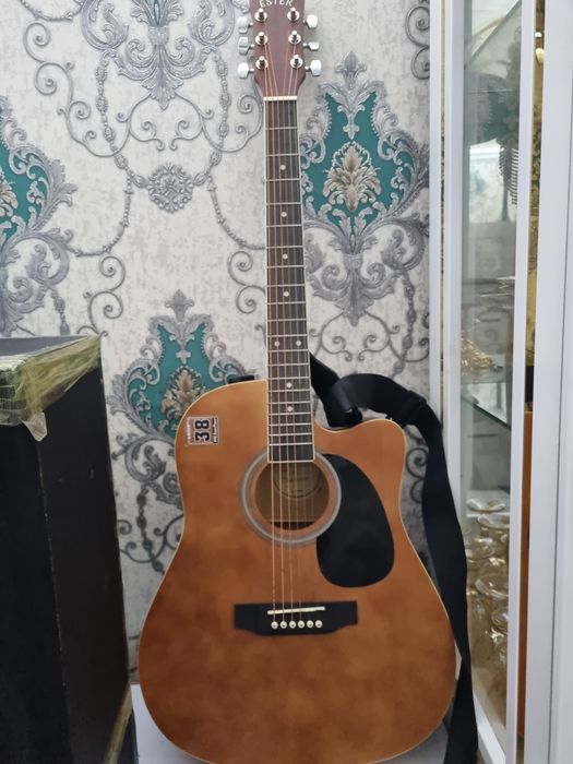 Gitara sotiladii