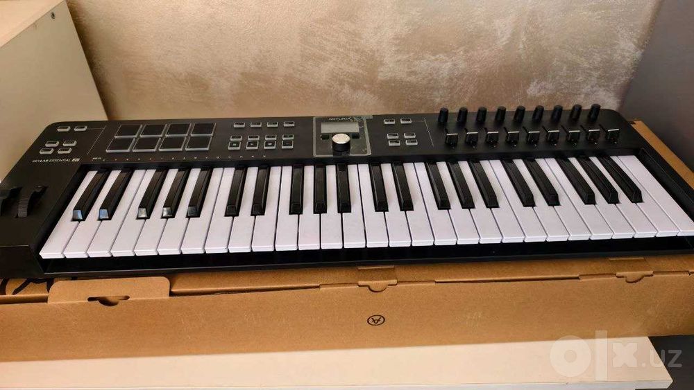 MIDI-клавиатура Arturia KeyLab Essential 49 MK3