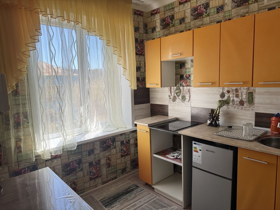 Сдаётся двухкомнатная в центре