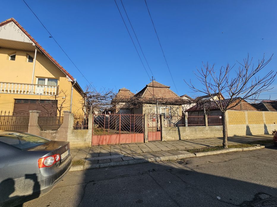 Casă   de   vânzare